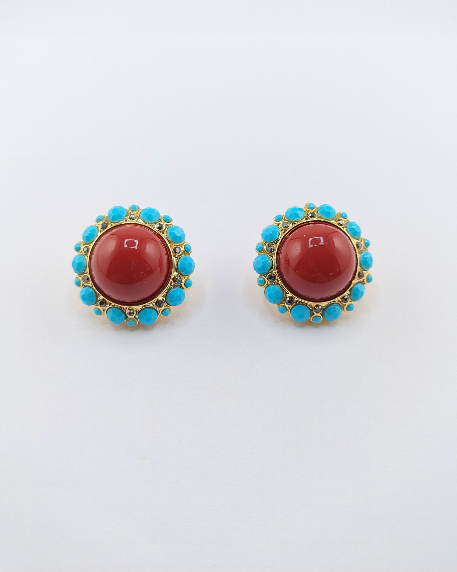 Izoa Noémi Stud Earrings Red/Blue Resin & Glass