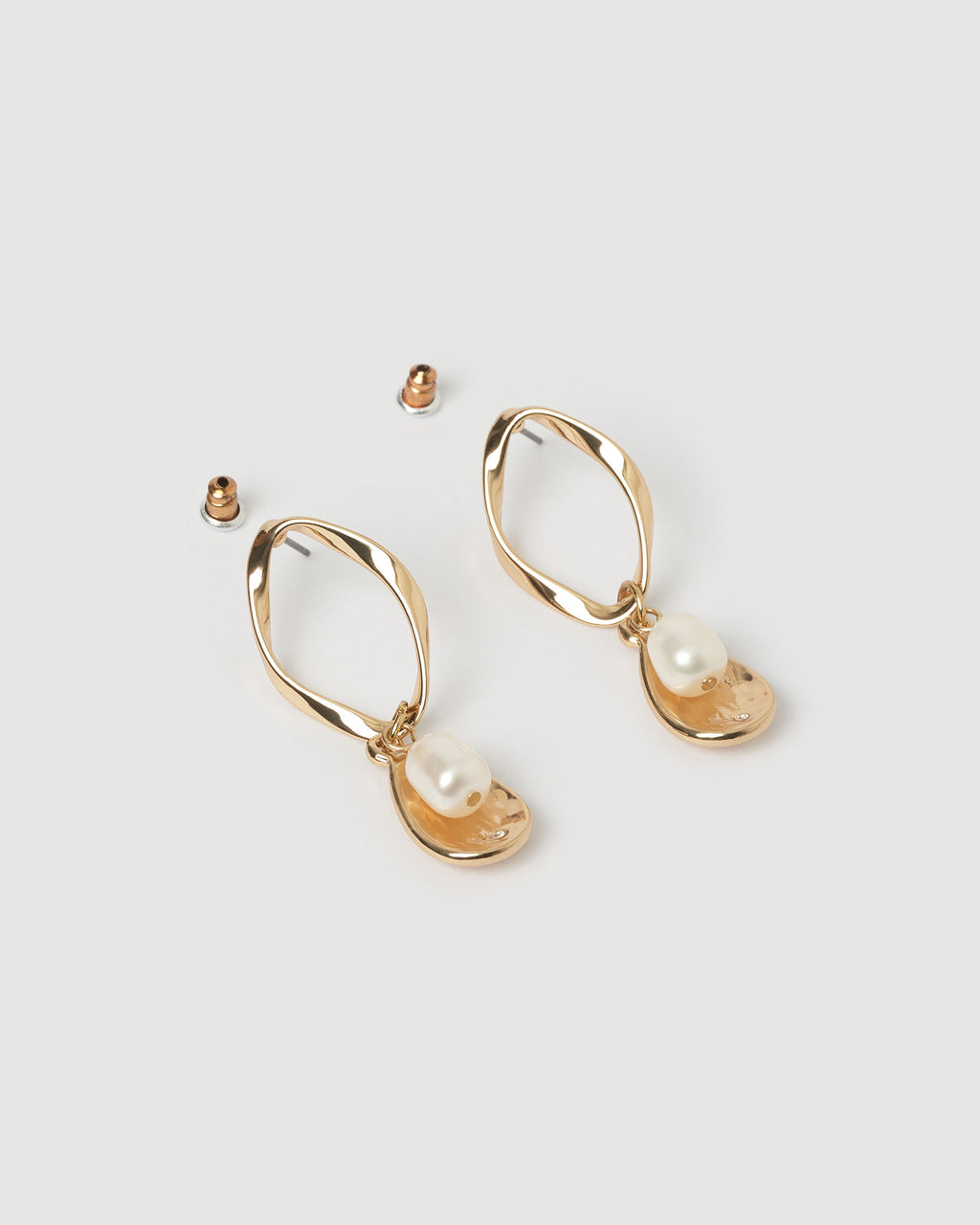 Izoa Agatha Earrings Gold Freshwater Pearl