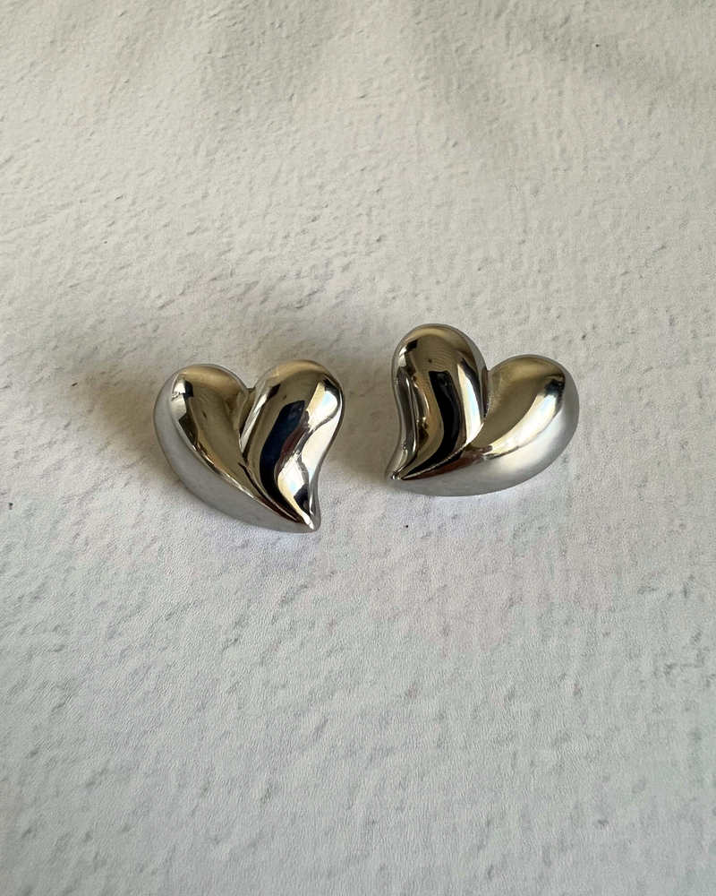 Izoa Layla Heart Stud Earrings Silver