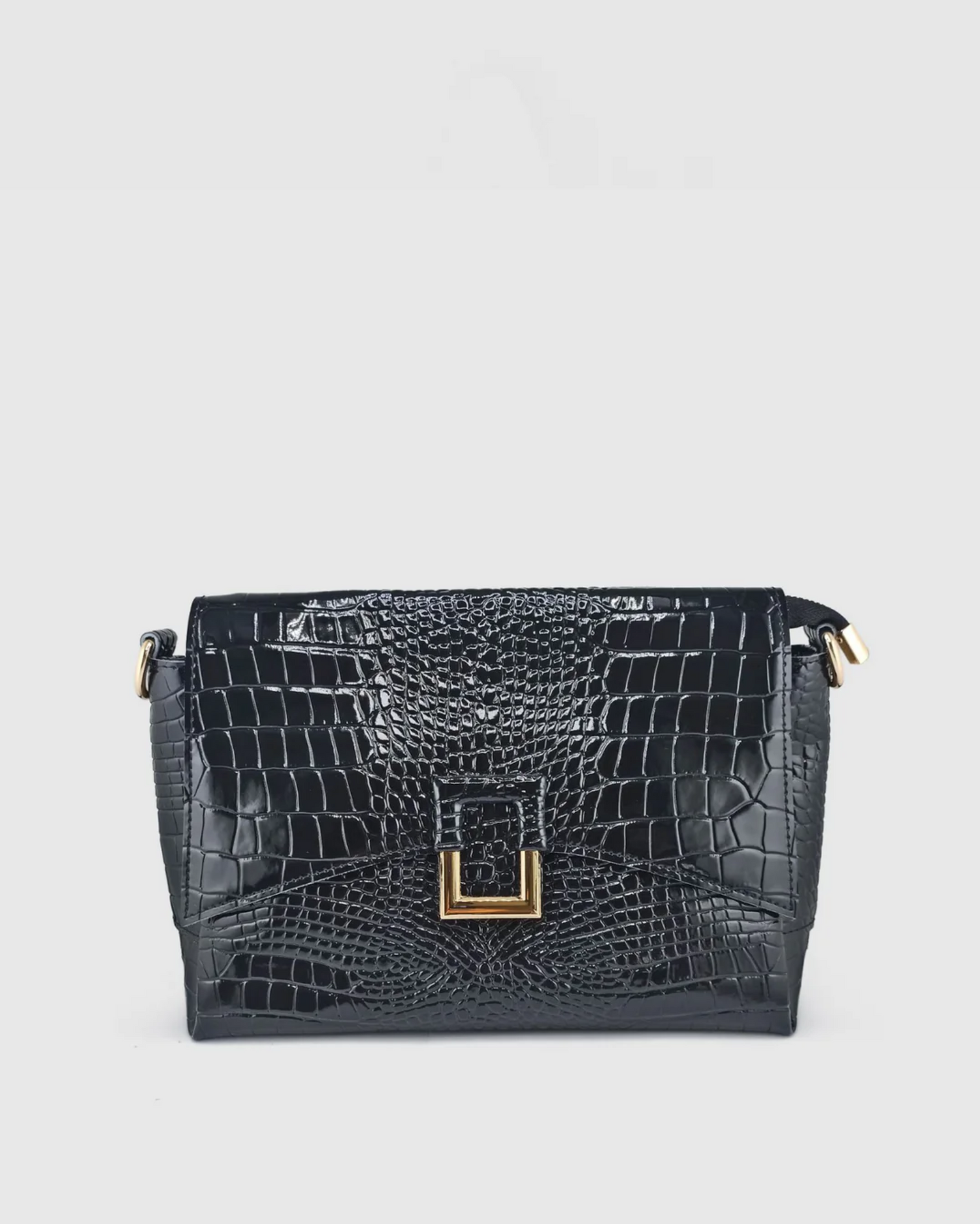 Izoa Valencia Handbag in Black