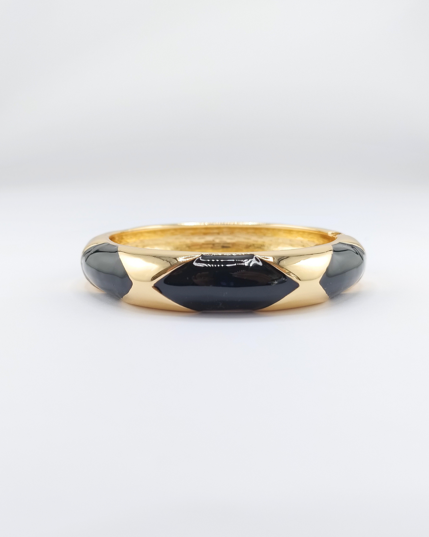 Izoa Esme Chunky Gold Cuff