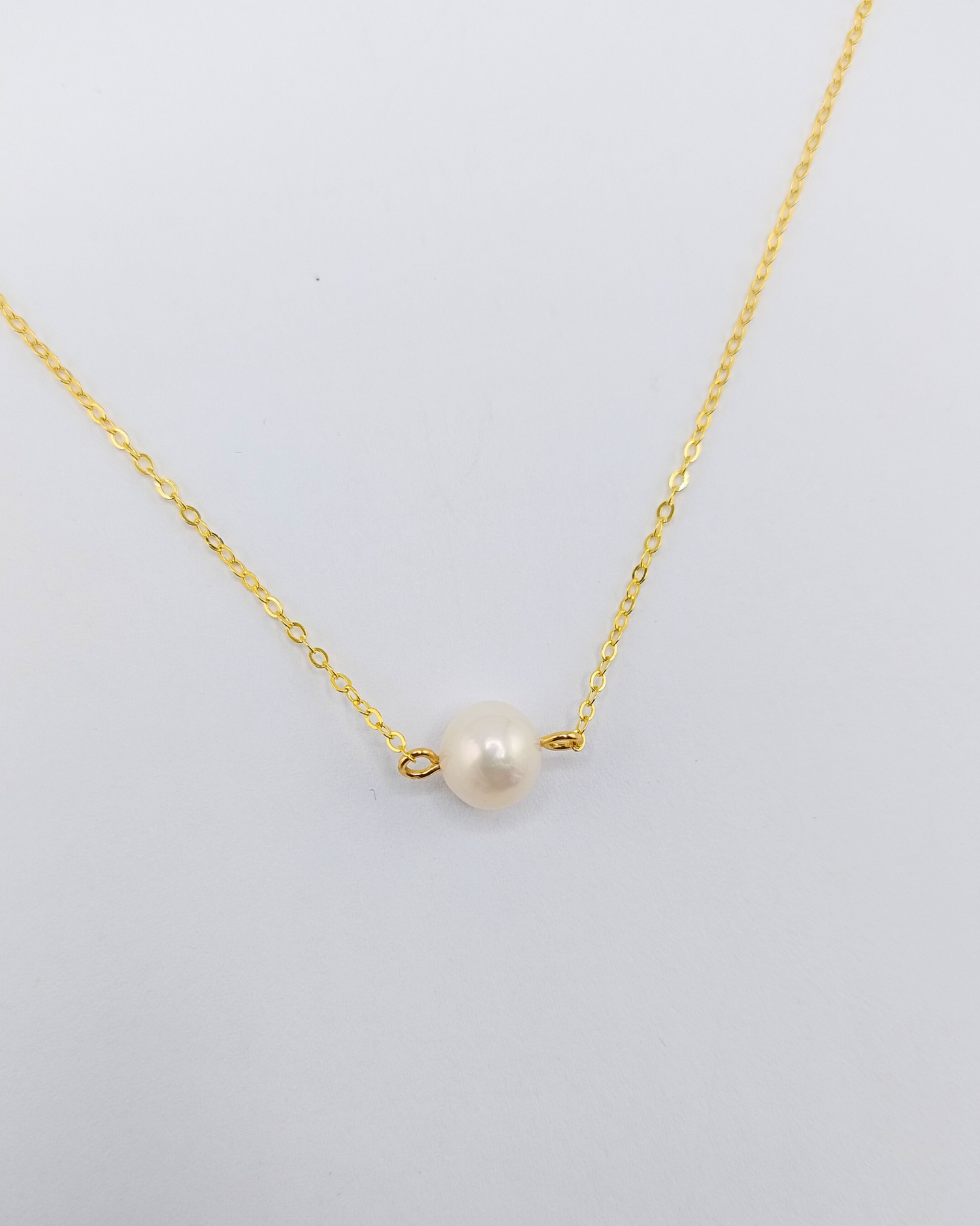Izoa Gwen Freshwater Pearl Necklace Gold