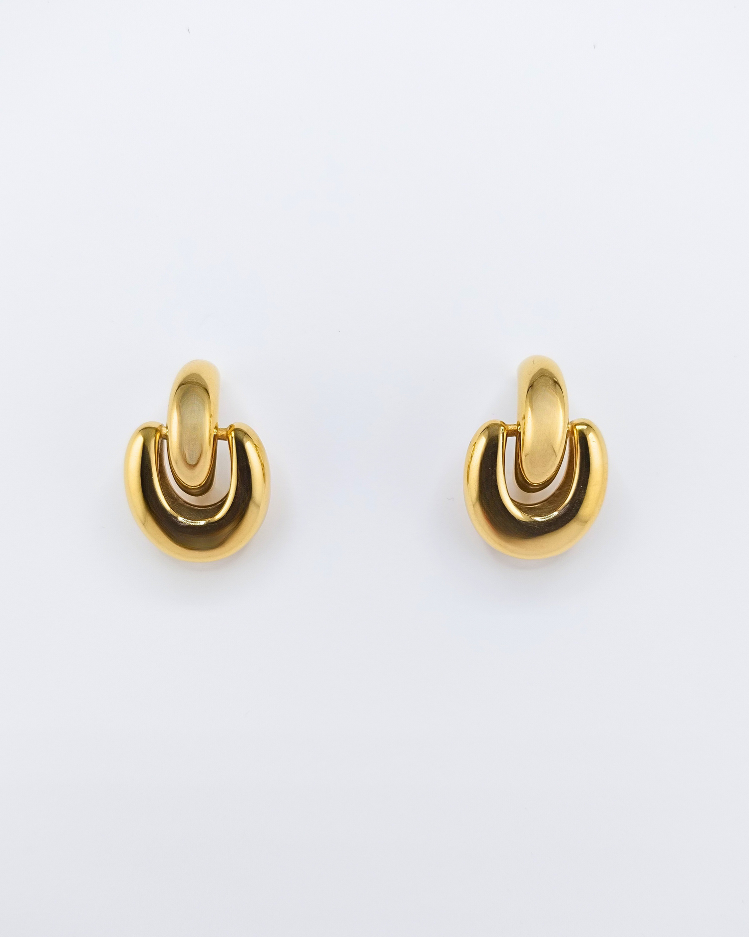 Izoa Nina Drop Stud Gold