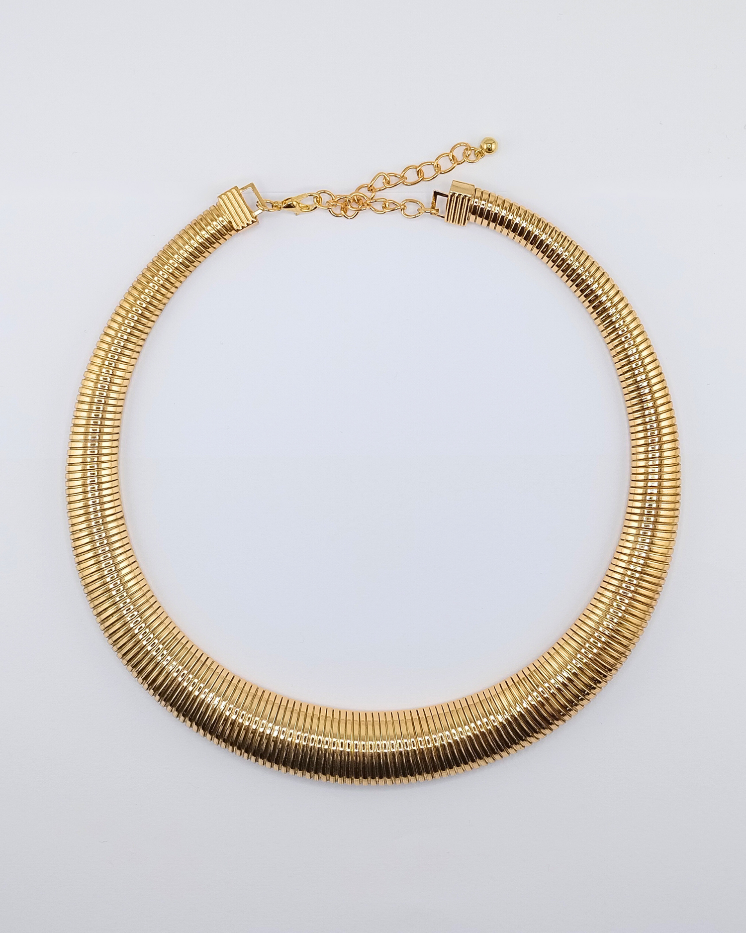 Izoa Ananta Snake Chain Collar Necklace Gold