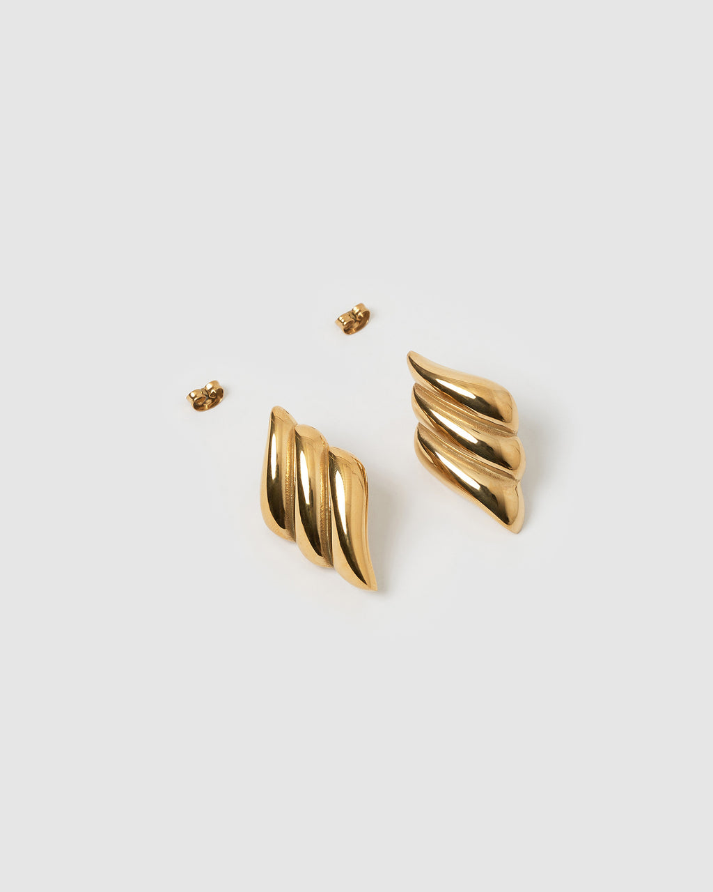 Izoa Ash Stud Earrings Gold