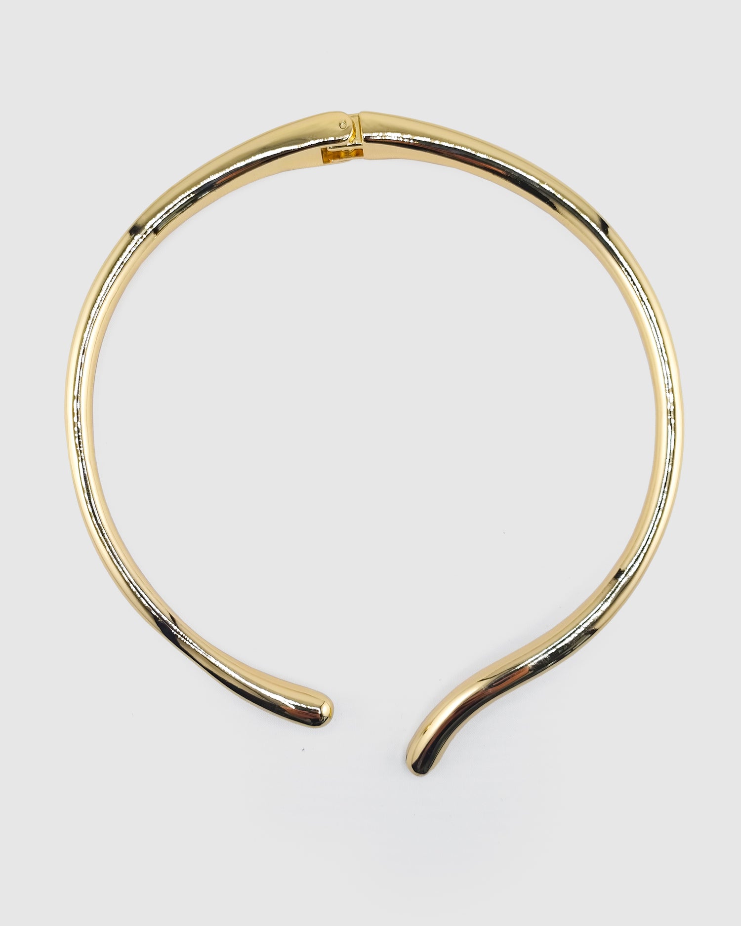 Izoa Ava Choker