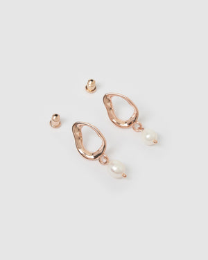 Izoa Forbidden Earrings Rose Gold Freshwater Pearl