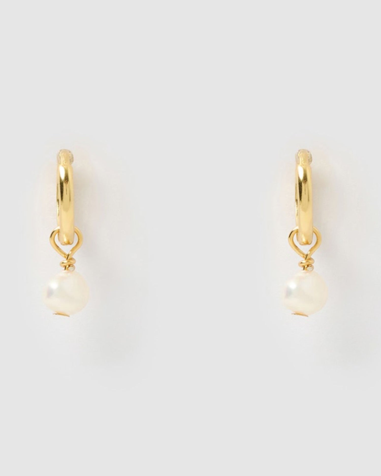 Izoa Becca Mini Earrings Gold Pearl