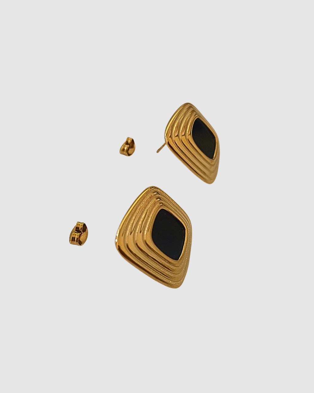 Izoa Becky Stud Earring Black