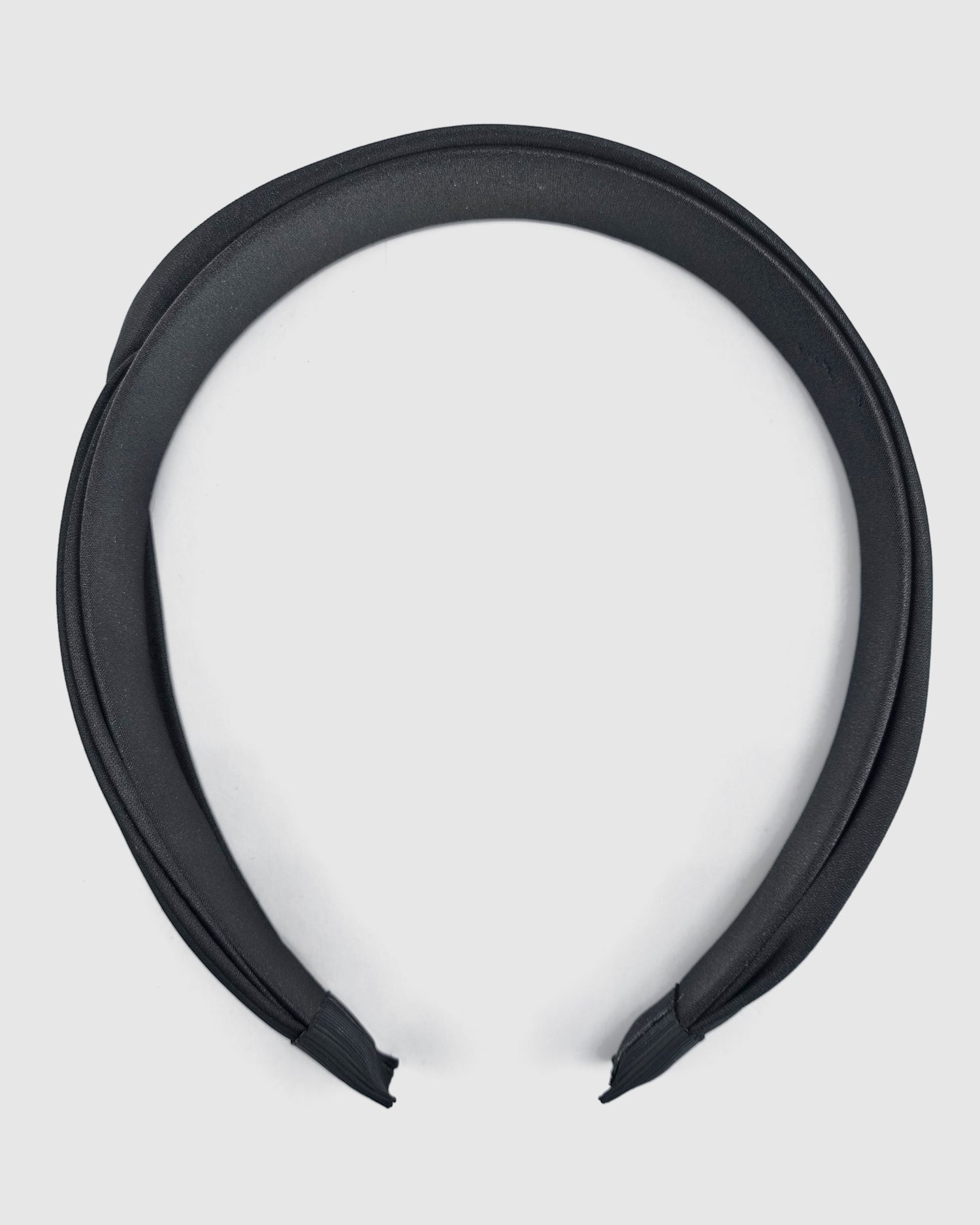 Izoa Amy Bead Headband Black