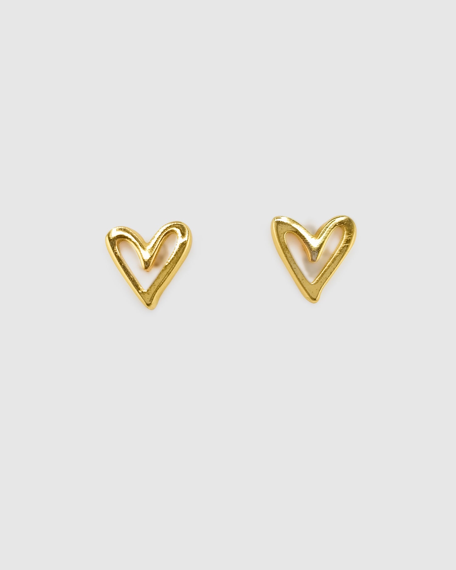 Izoa Mini Heart Stud Earrings