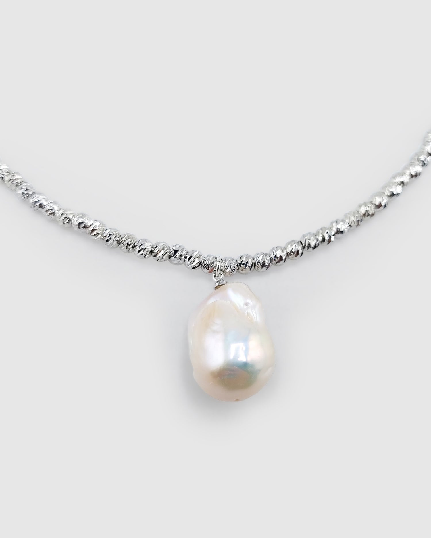 Izoa Odette Drop Pearl Necklace Silver