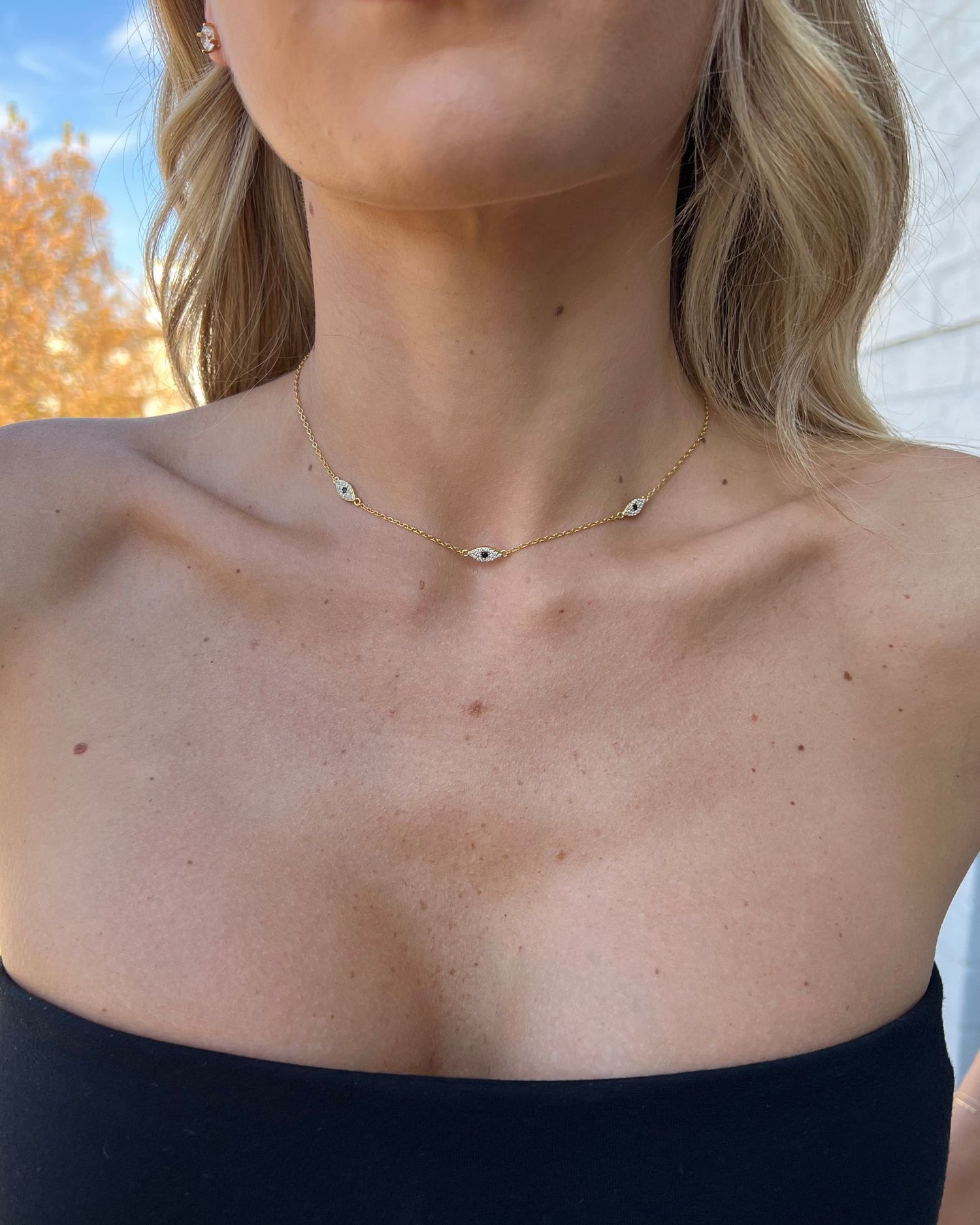 Izoa Jordana Eye Necklace Gold