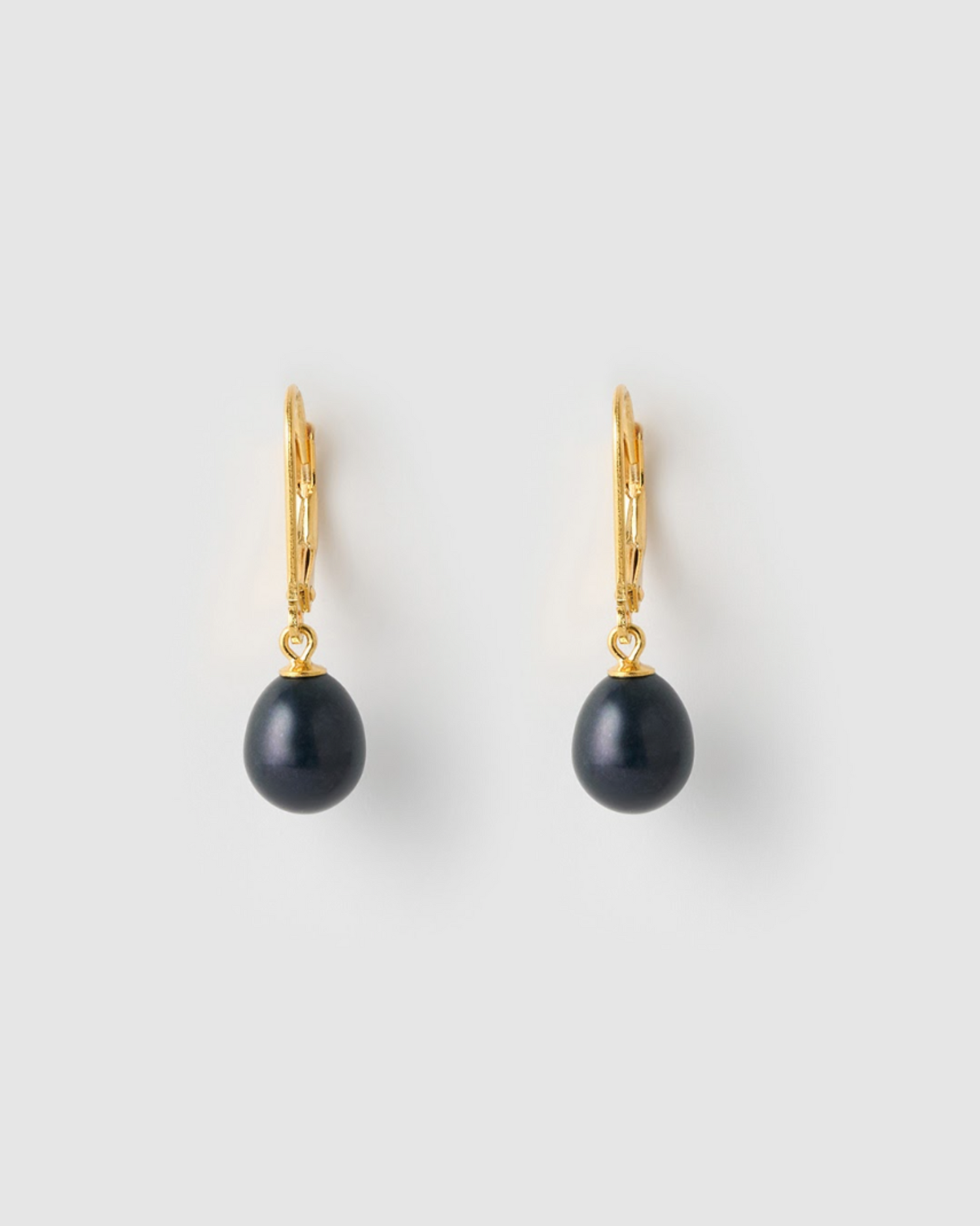 Izoa Juliet Earrings Navy Pearl