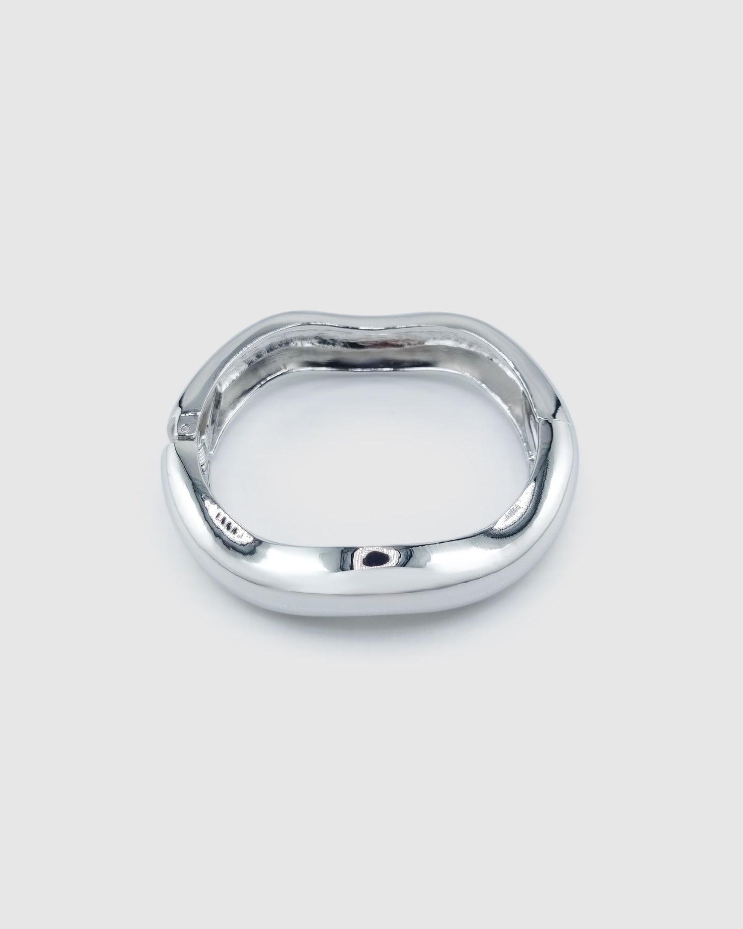 Izoa Lily Wave Bracelet Cuff Silver