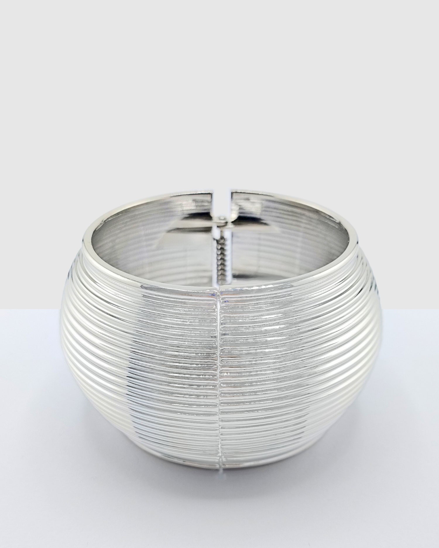 Izoa Lumi Chunky Cuff Bangle