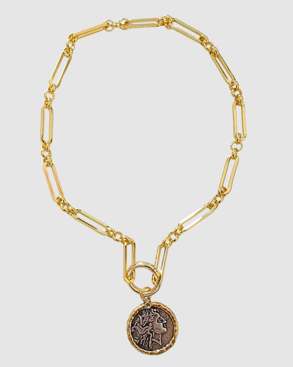 Izoa Medusa Charm Necklace Gold