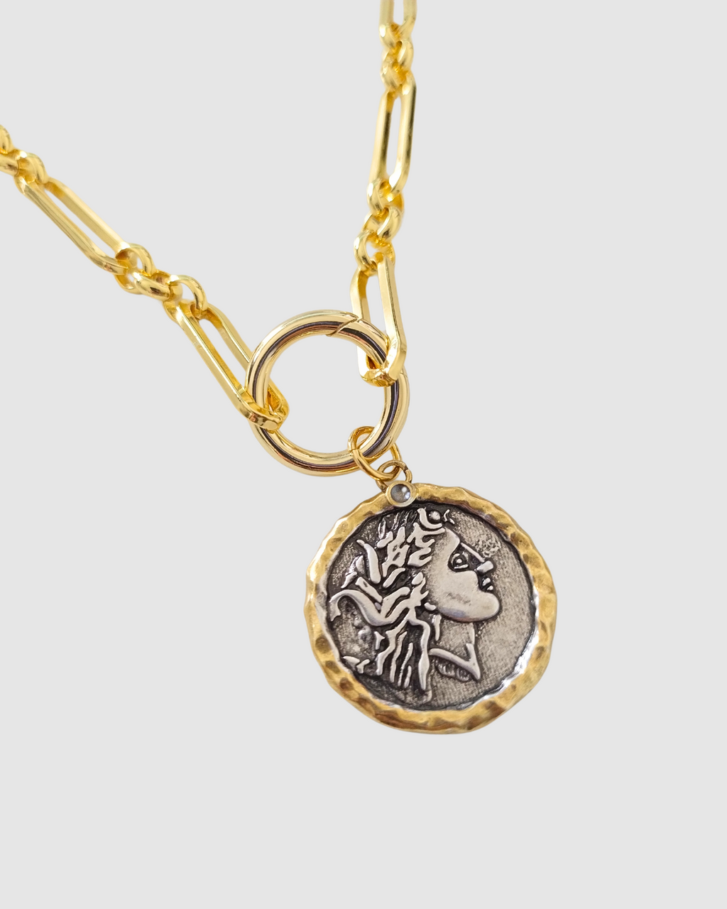 Izoa Medusa Charm Necklace Gold