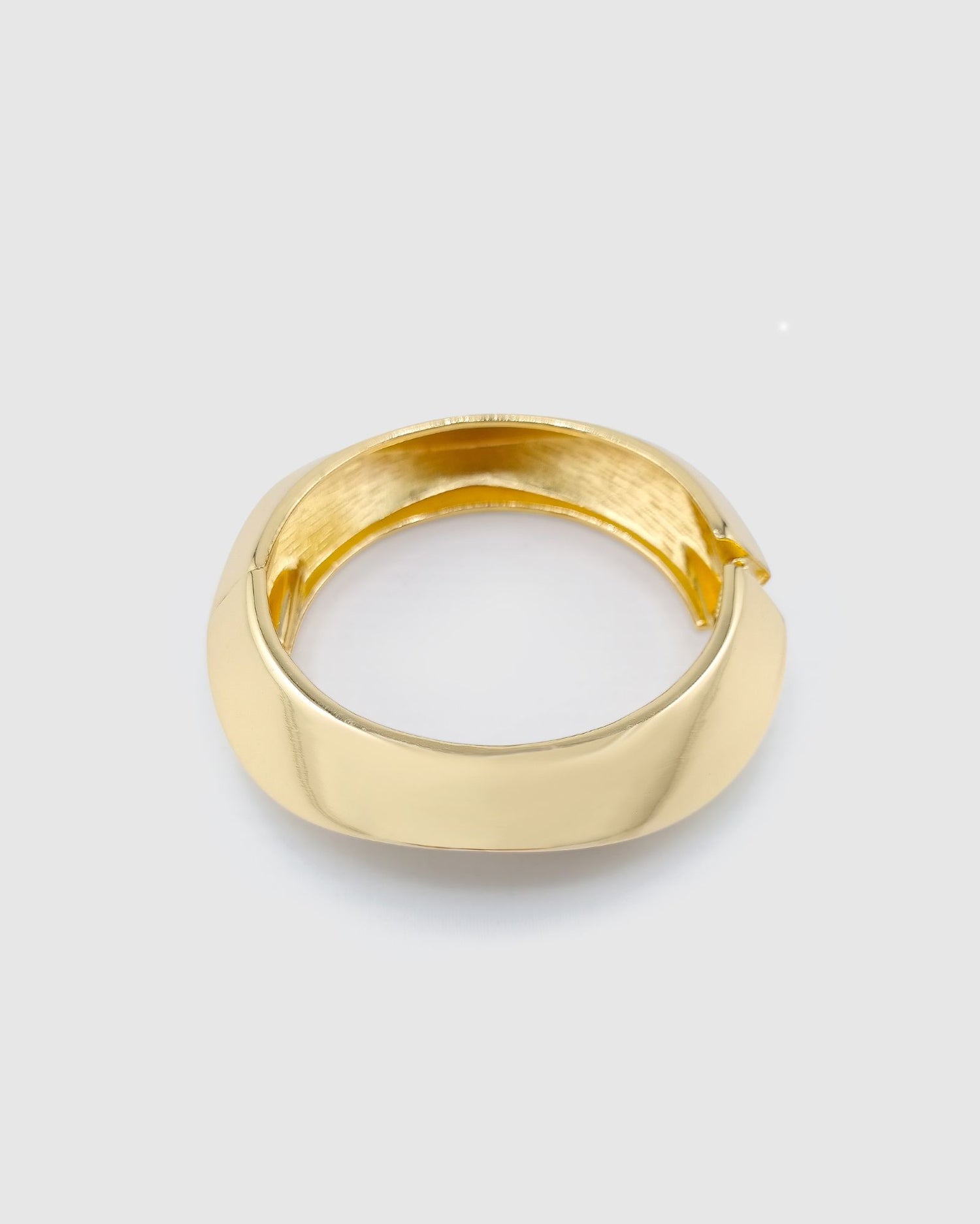 Izoa Reef Cuff Bracelet Gold