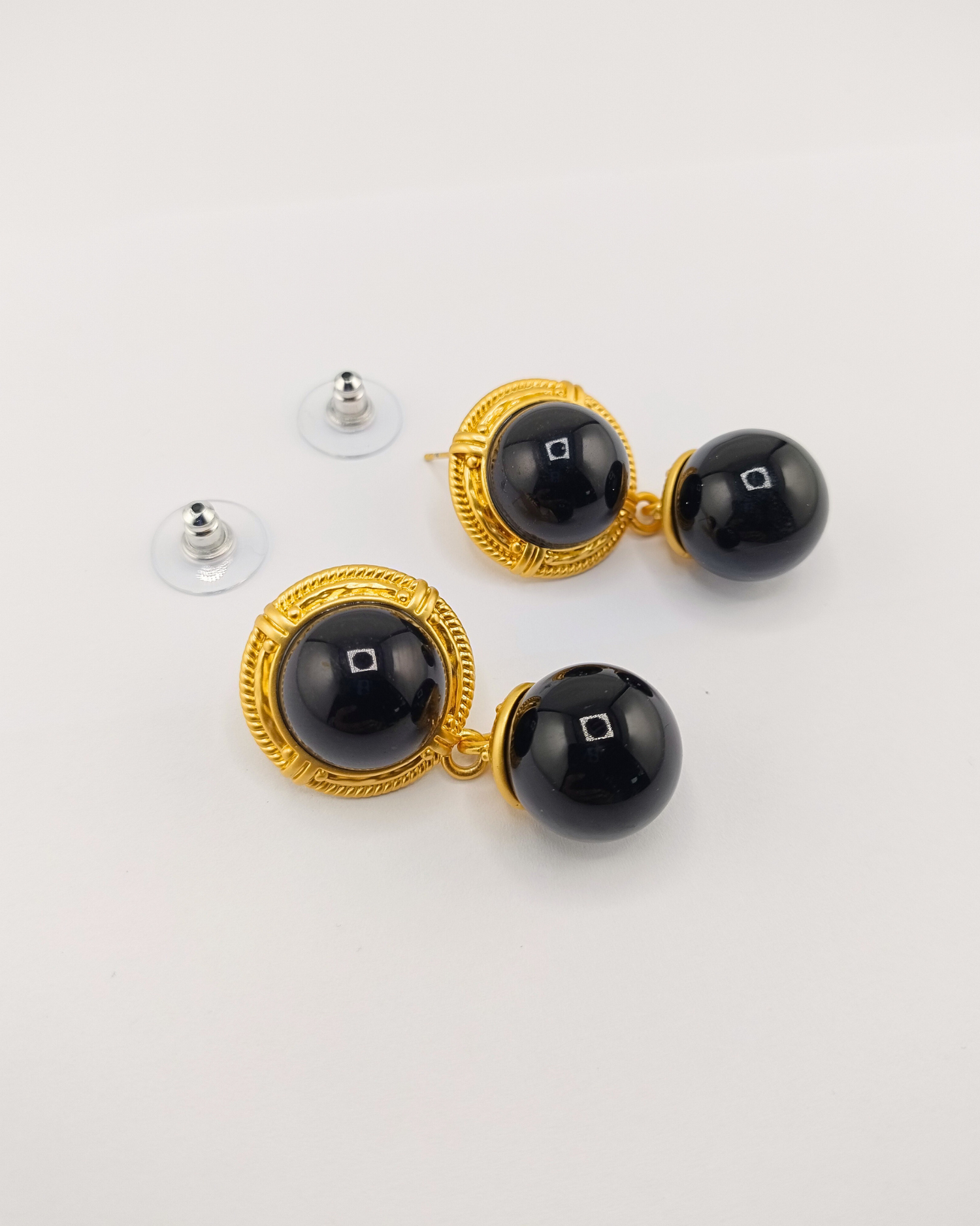 Izoa Selah Vintage Drop Earrings Gold Multi