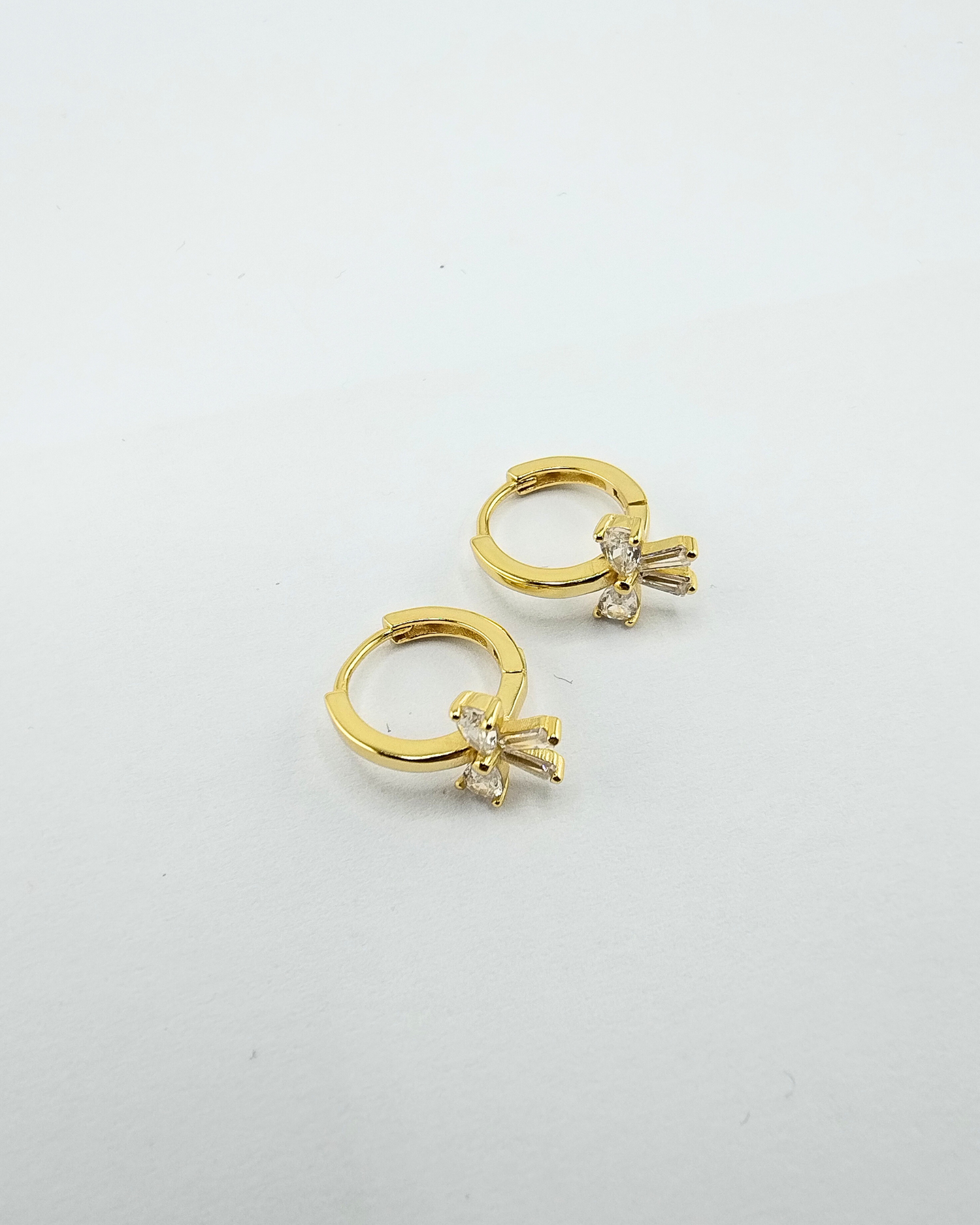 Izoa Small Bow Huggie Earrings