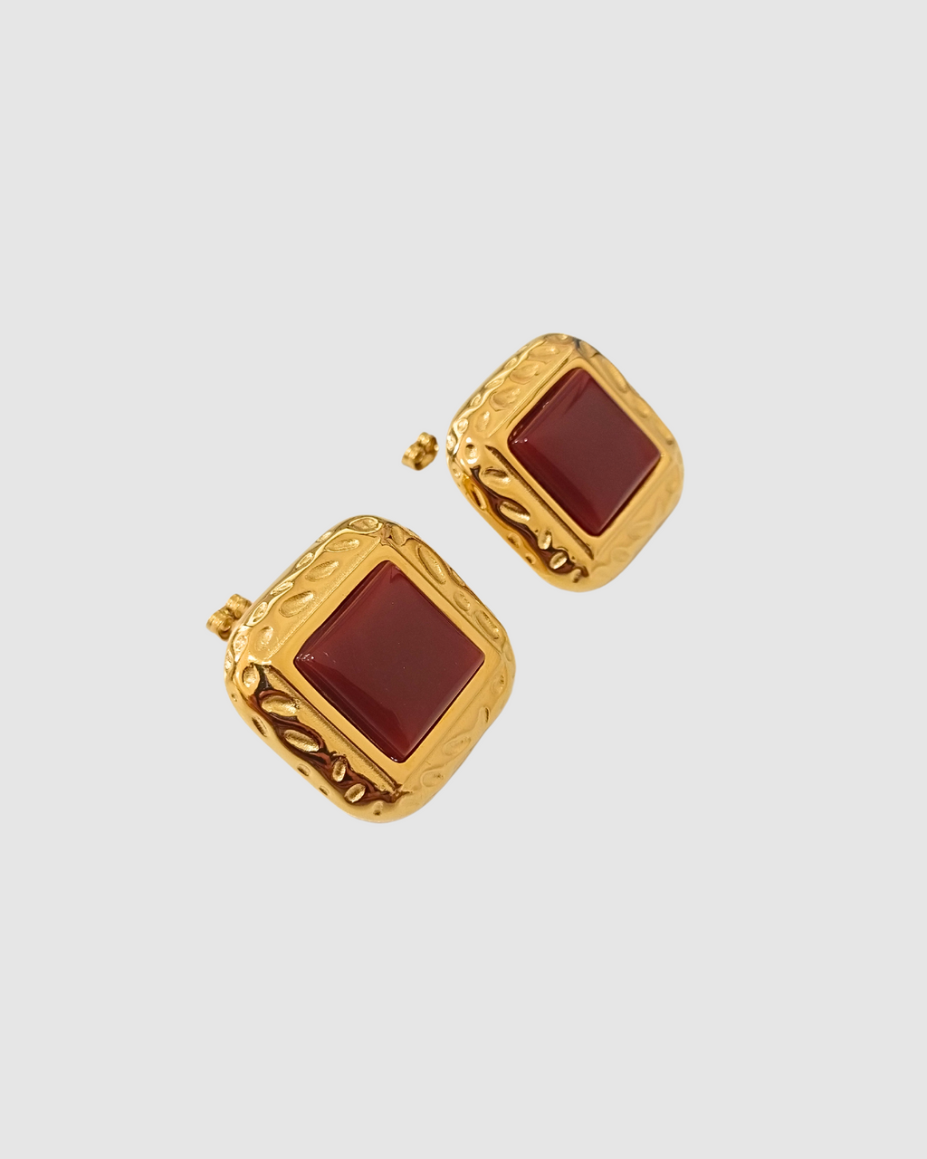Izoa Stephanie Stud Earring Red