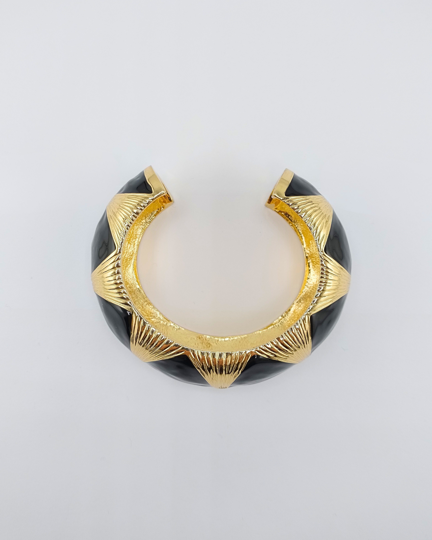 Izoa Thalia Chunky Gold Cuff