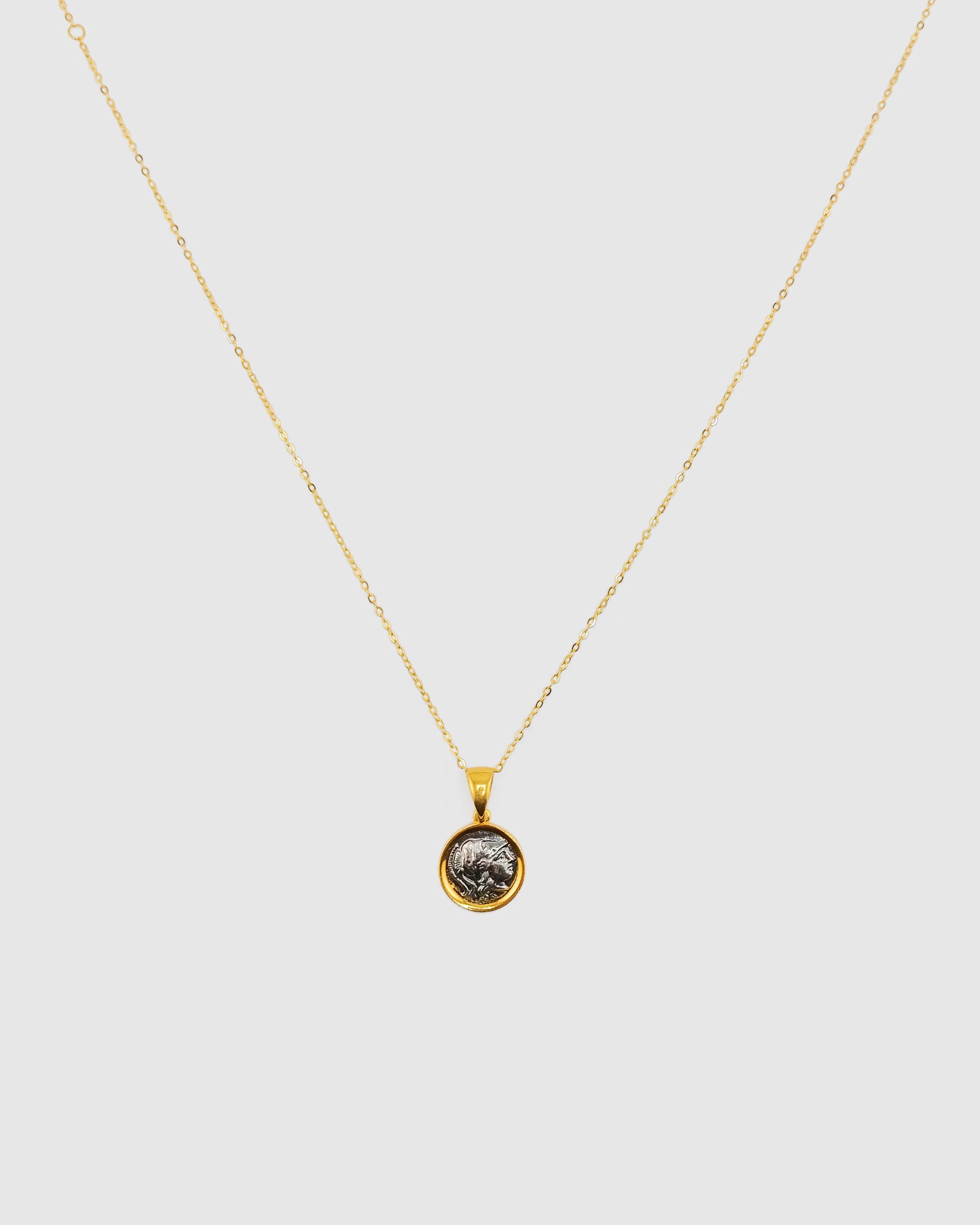 Izoa Vaya Pendant Necklace Gold