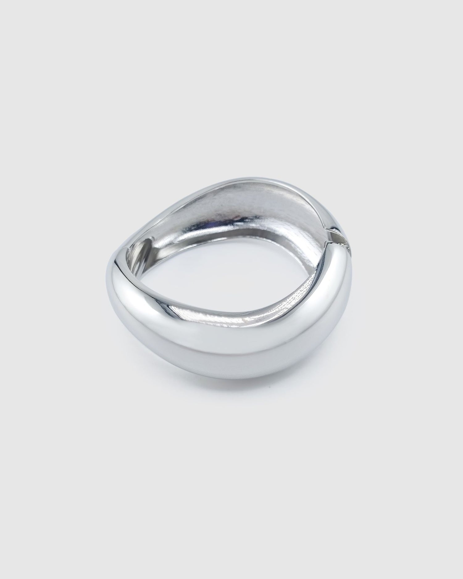 Izoa Wave Bangle Cuff Silver
