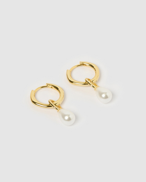 Izoa Jen Earrings Gold Faux Pearl