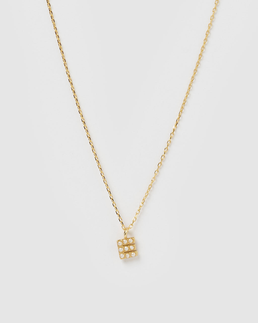 Izoa Pearl Letter E Necklace Gold