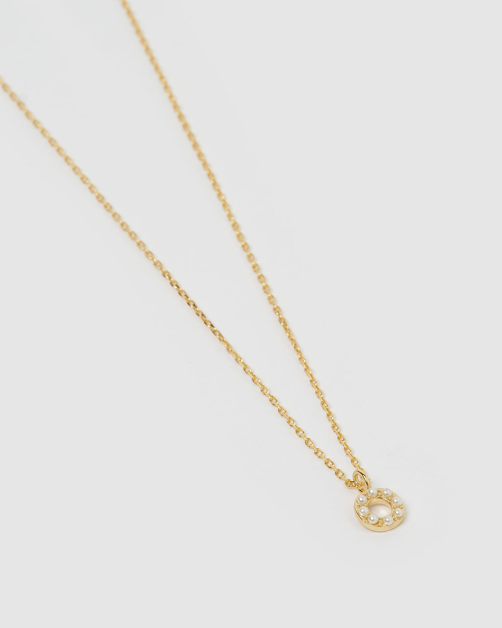 Izoa Pearl Letter O Necklace Gold