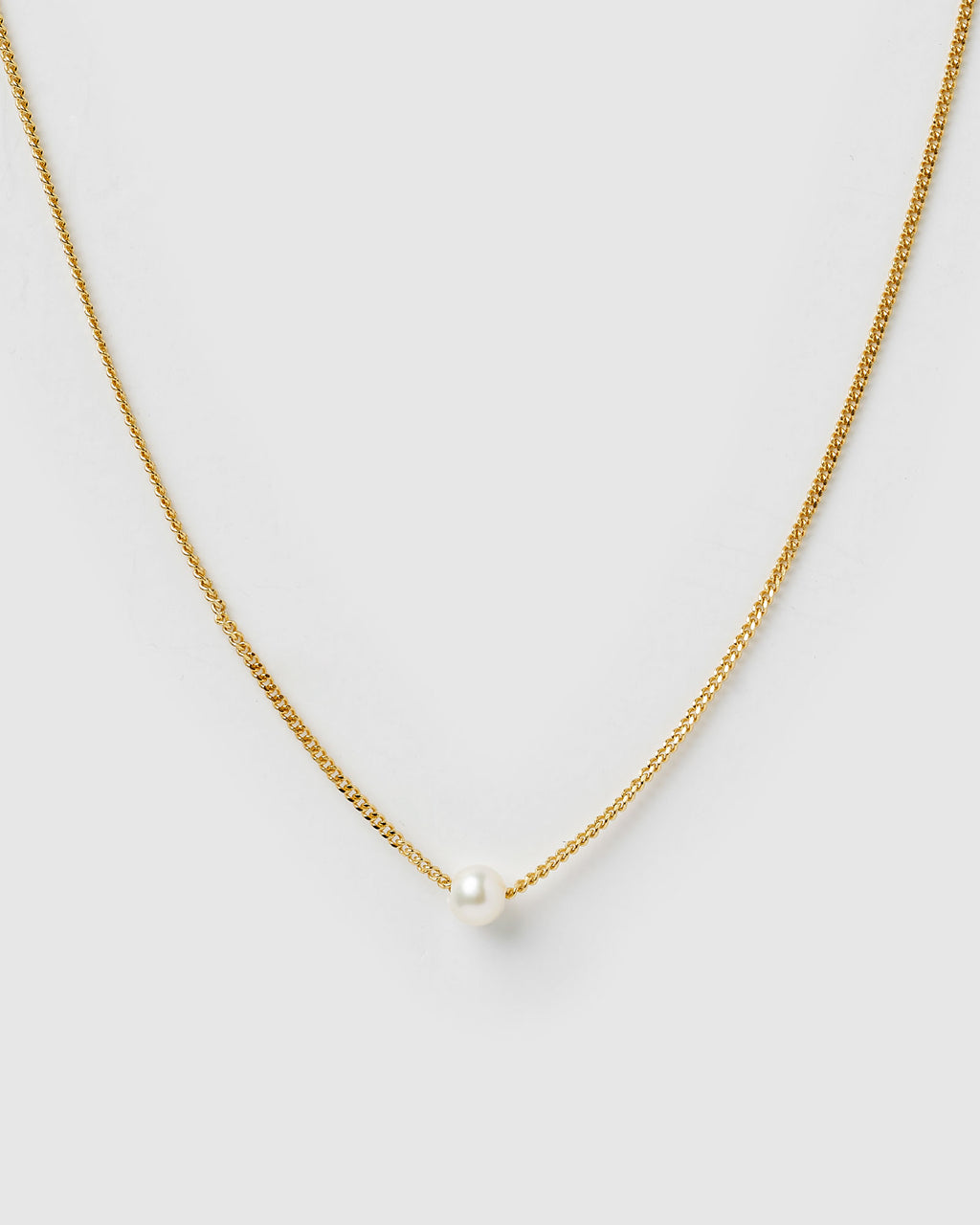 Izoa Delicate Freshwater Pearl Necklace Gold