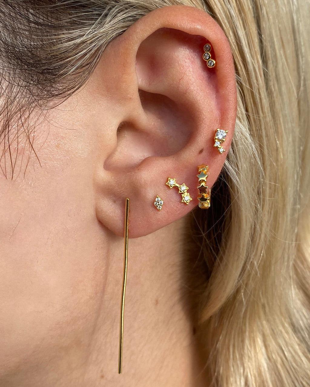 Izoa Jenny Stud Earrings Gold