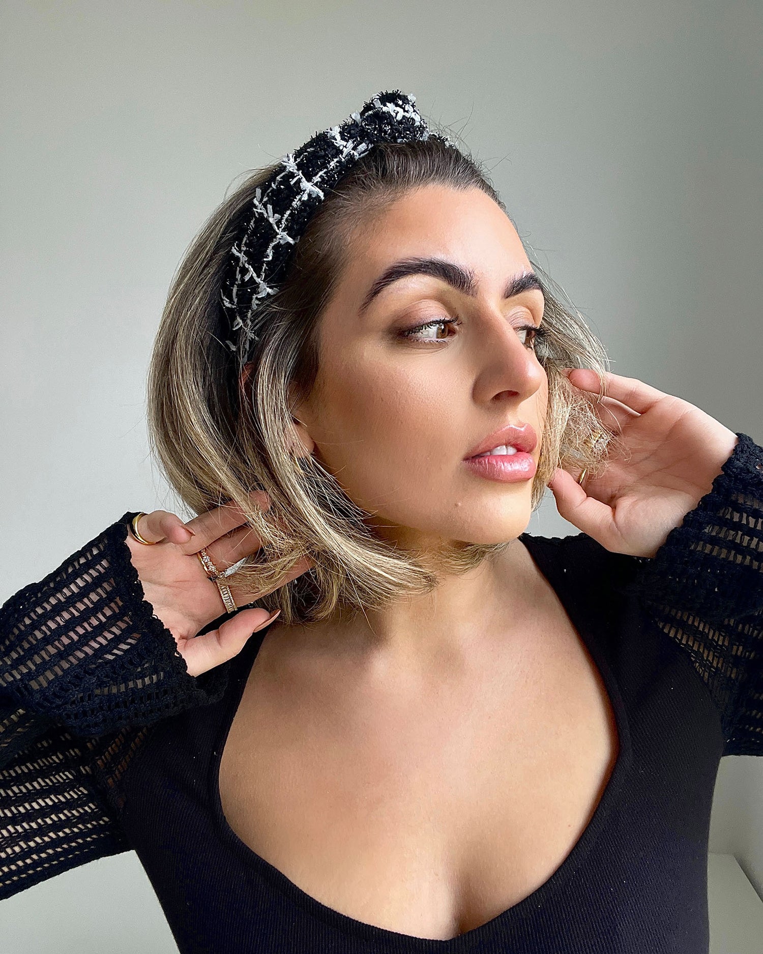 Izoa Serena Headband Black