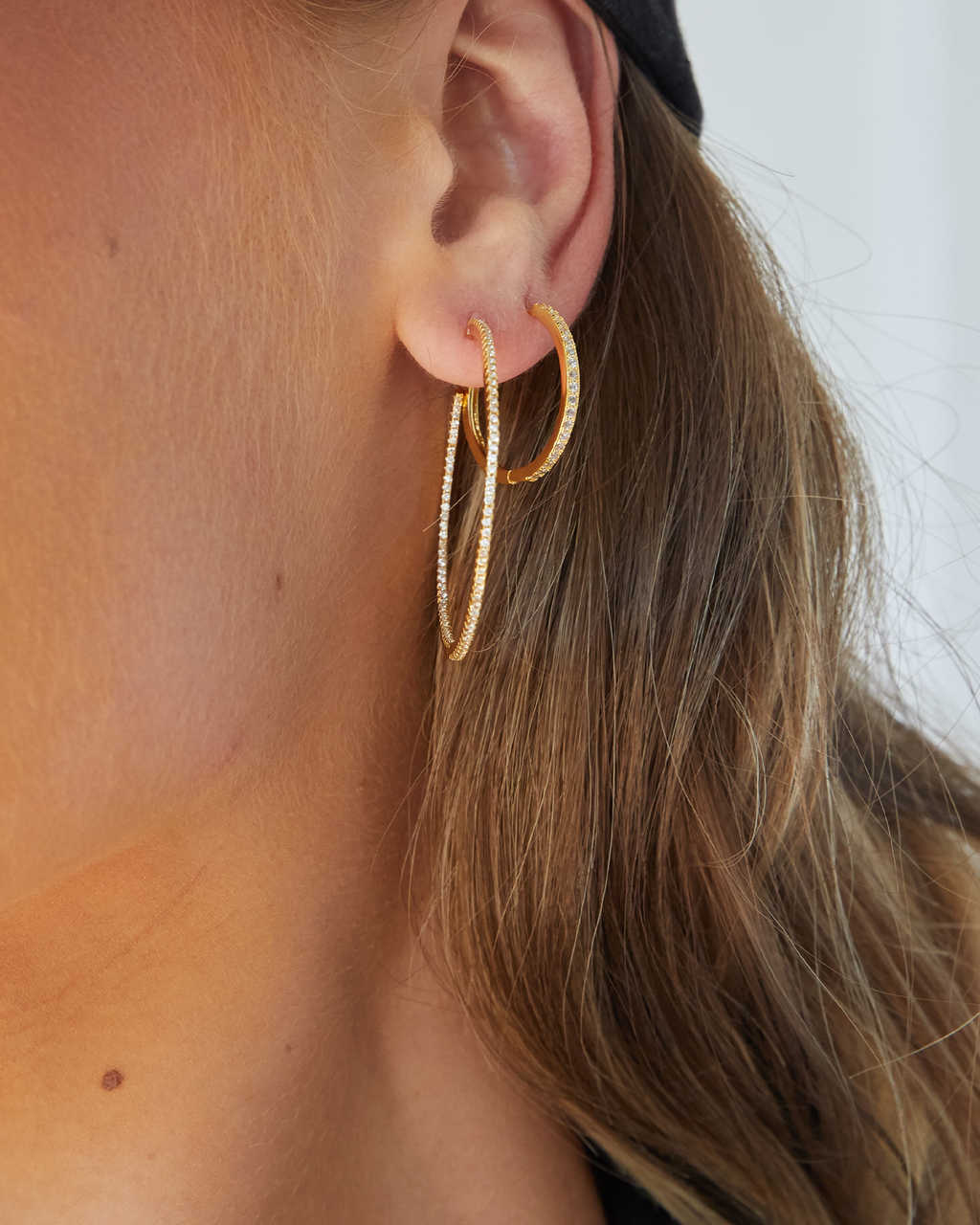 Izoa Valeria Hoop Earrings Gold