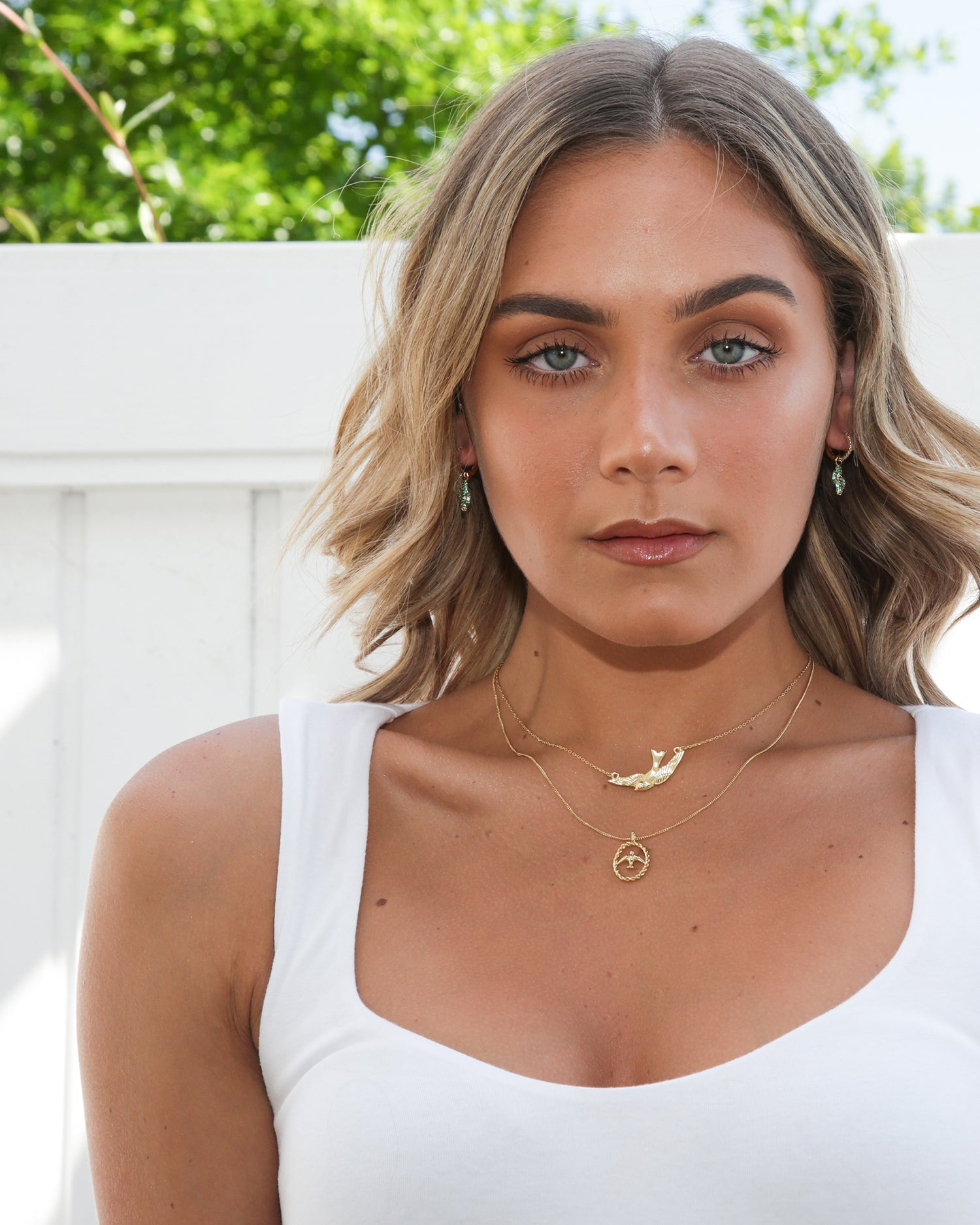 Izoa Beneath My Wings Necklace Gold
