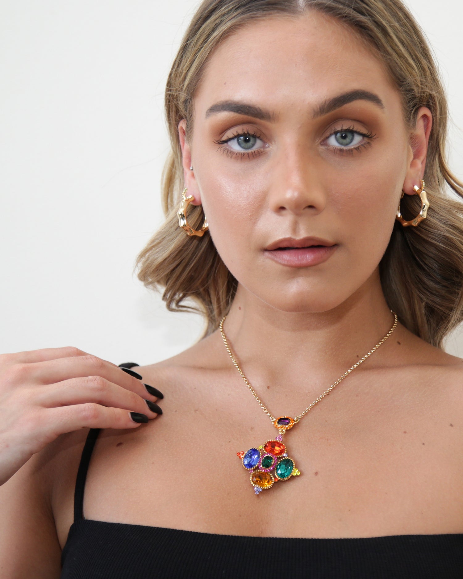 Izoa Magnolia Pendant Necklace Multi